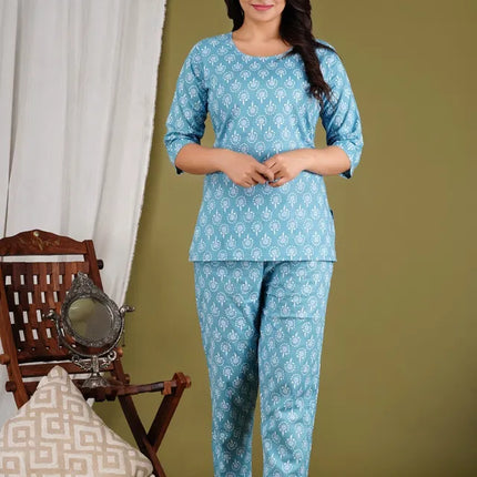 Trendy Stylish Floral Print co-ord set for girls and women